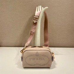 프라다 데보스드 로고 크로스백 1BH187 PD1-B