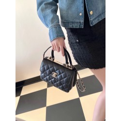 [홍콩명품.CHANEL]크루즈 컬렉션 트렌디 탑핸들 뉴미니 플랩백 AS4654