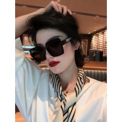 [홍콩명품.Christian Dior]크리스챤 디올  25SS 로고 연예인 여자 남자 선글라스 CD016 SG1-A 홍콩명품의류,구매대행,온라인명품