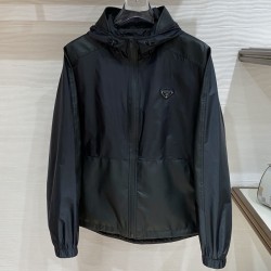 [홍콩명품.PRADA] 프라다 2026 남성용 바람막이 후드자켓 PD1731 PD 홍콩명품의류,구매대행,온라인명품