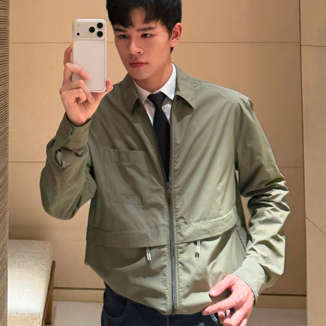 [홍콩명품.LOUIS VUITTON] 루이비통 2026 남성용 바람막이 자켓 세트 LV2716 PD 홍콩명품의류,구매대행,온라인명품