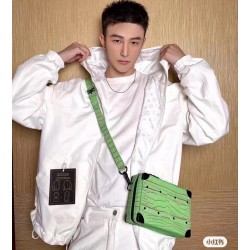 [홍콩명품.LOUIS VUITTON] 루이비통 2026 남성용 양면 바람막이자켓 LV2817 YB 홍콩명품의류,구매대행,온라인명품